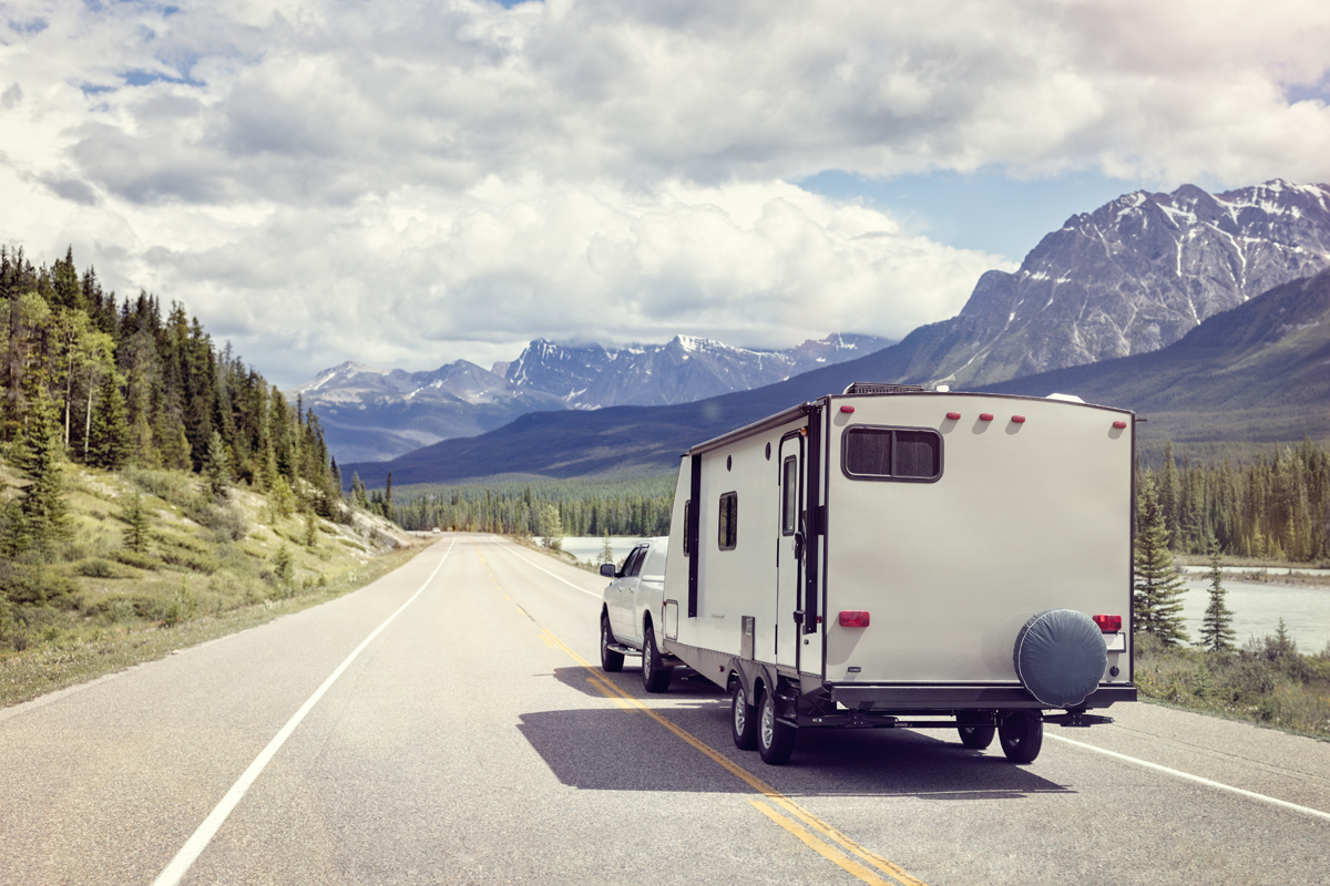 Camping car de luxe avec garage voiture