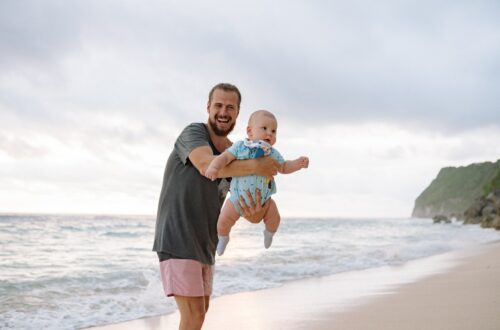 Vous planifiez la journée à la plage de votre bébé ? Suivez ces conseils de sécurité !