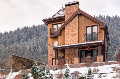 Louez un chalet de luxe avec piscine à Combloux pour des vacances avec vue sur le Mont-Blanc