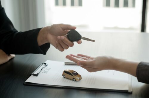 Du luxe aux économiques : options de location de voiture pour tous les budgets à Nice