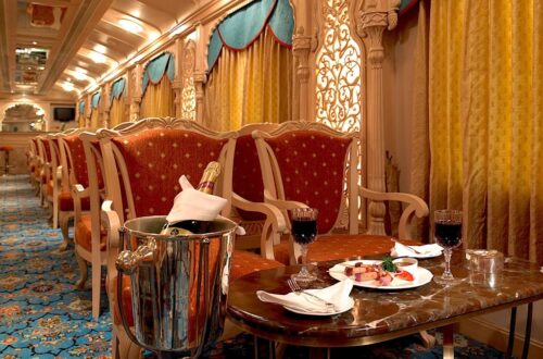 Un train de luxe : de belles vacances luxueuses