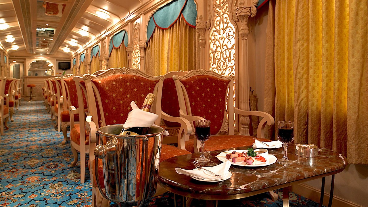 train luxe