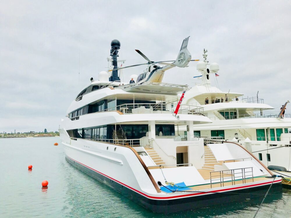 yacht